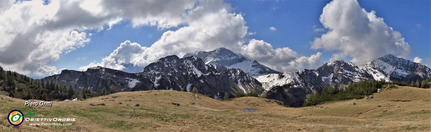 39 Vista panoramica sugli estesi pratoni di Monte Campo (1830-1900).jpg